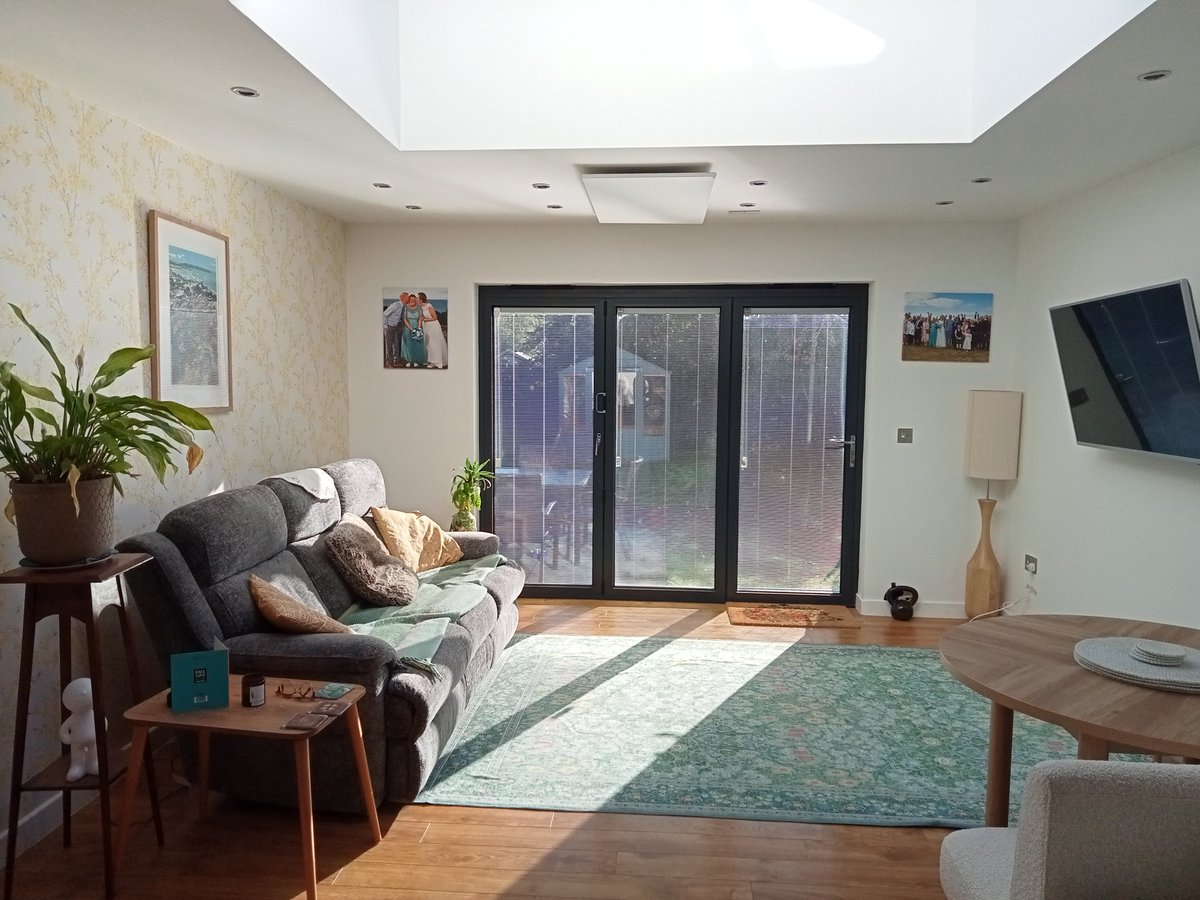 herschel_ir's tweet image. ⭐ Thanks to Michael for sharing photos of his stunning home with Herschel Comfort infrared panels! View our full range of infrared panel heaters: herschel-infrared.co.uk/infrared-heati…