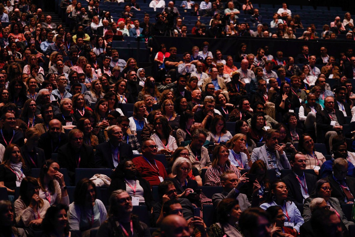 🗂 La consellera <a href="/shalmodovar/">Sònia Hernández</a> participa en la inauguració del Congrés Internacional d’Arxius – <a href="/ICABcn2025/">International Archives Congress ICA Barcelona 2025</a>.

Fins dijous, el Congrés reuneix més de 2.000 professionals de més d’un centenar de països per abordar els grans reptes als quals s’enfronten els arxius contemporanis.