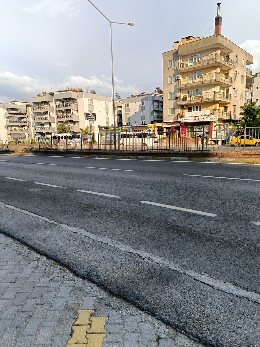 YcelBilice0912's tweet photo. @nabizapp Belediye Başkanı çalışma yok 5 yıl biz çalışmıyorlar kaç minibüsü çok Köşk şikayet ettiler minibüs başkanı şikayet etti halk bizim arabalarımız bilmiyorlar dedi bize yazıklar olsun haber başkanı söylediler https://t.co/leI1vXCiRm