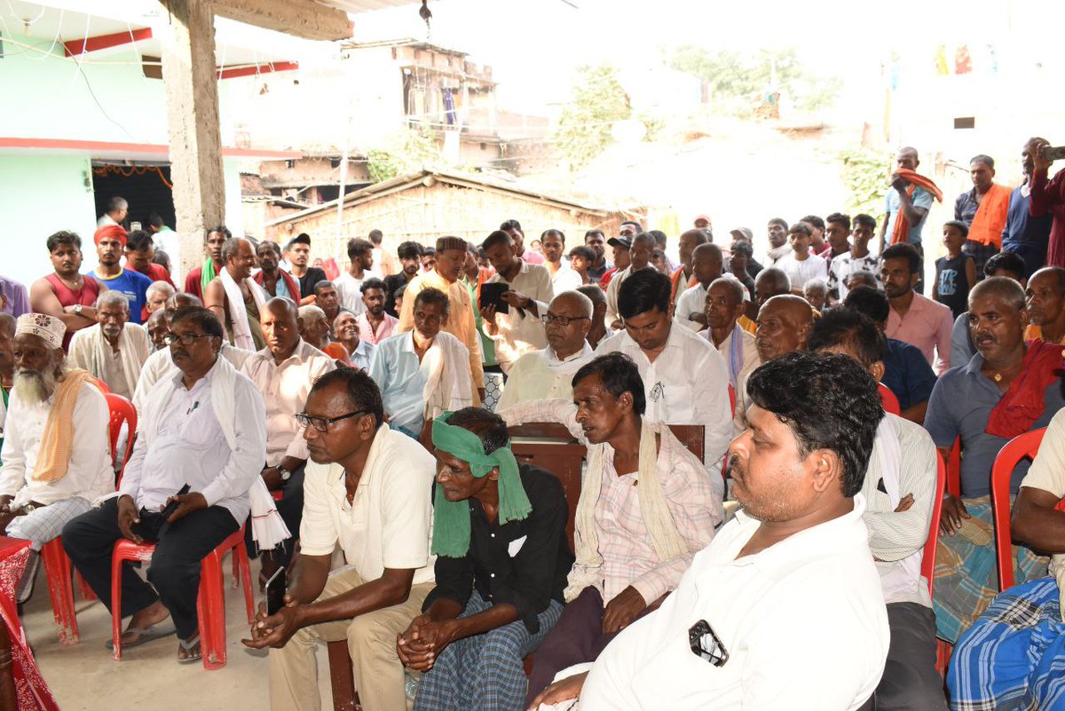 केवटी प्रखंड के ग्राम पंचायत मझिगामा, बिरने कर्जापट्टी, मुहम्मदपुर में जन-संपर्क के दौरान जनता का भरपूर प्यार एवं जन सर्मथन महागठबंधन को मिल रहा है।
<a href="/yadavtejashwi/">Tejashwi Yadav</a>
#TejashwiYadav #RJD #Bihar #AliAshrafFatmi #KeotiVidhansabha #DrFarazFatmi