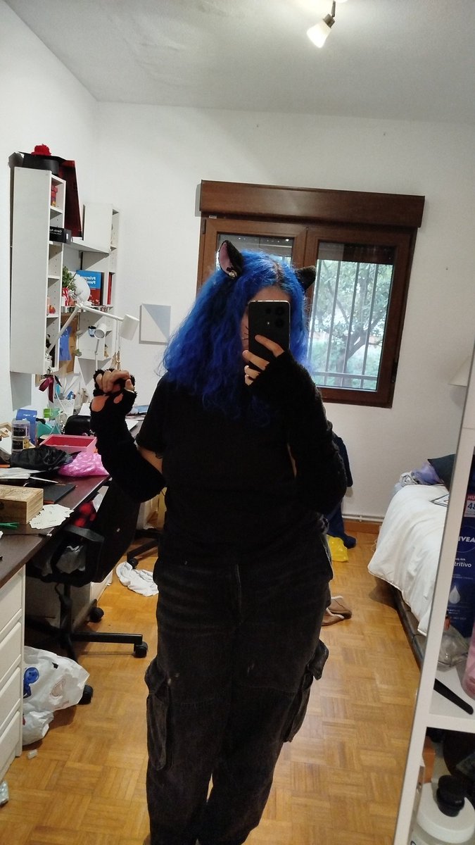 So, I'm a black cat~ White pussy though! Check on OF to see It <3