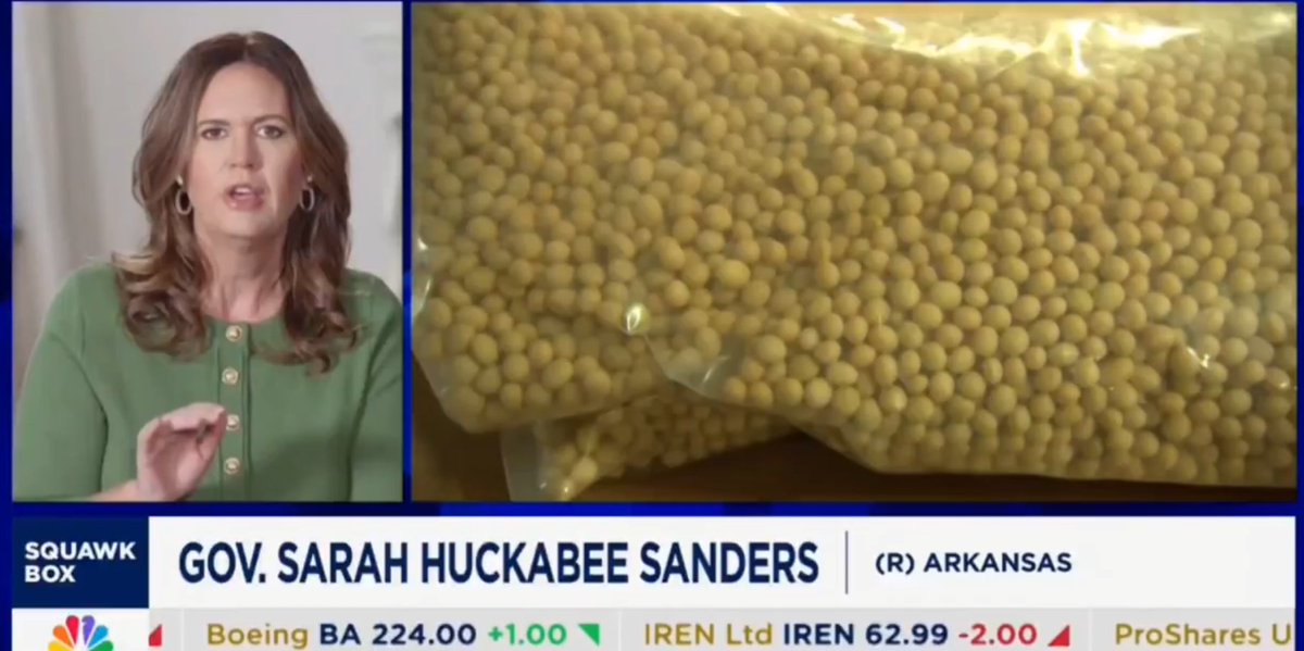 Umm, who is this?

what'd she do to herself???