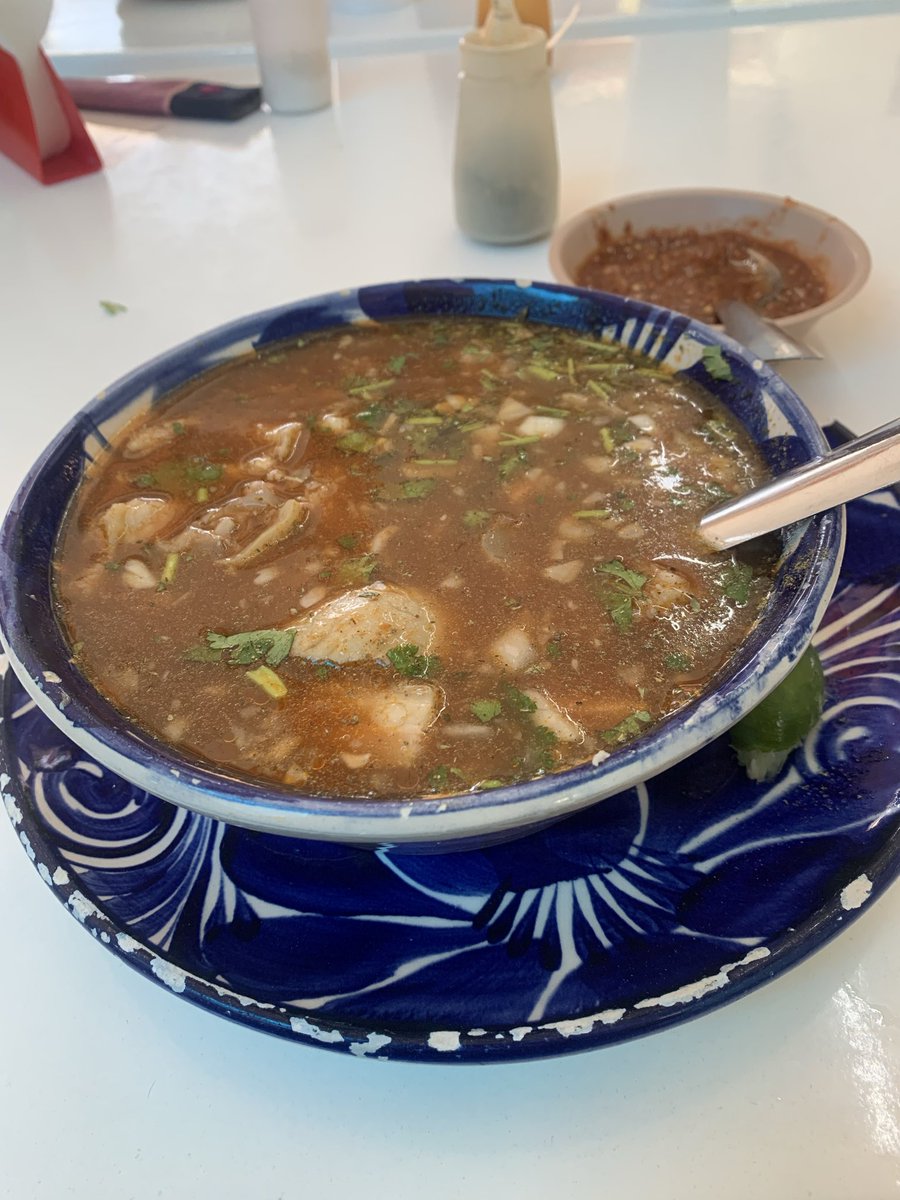 De las reglas inventadas por mi, después de una desvelada viendo a los <a href="/Dodgers/">Los Angeles Dodgers</a>, un menudo para iniciar el día. No pos si