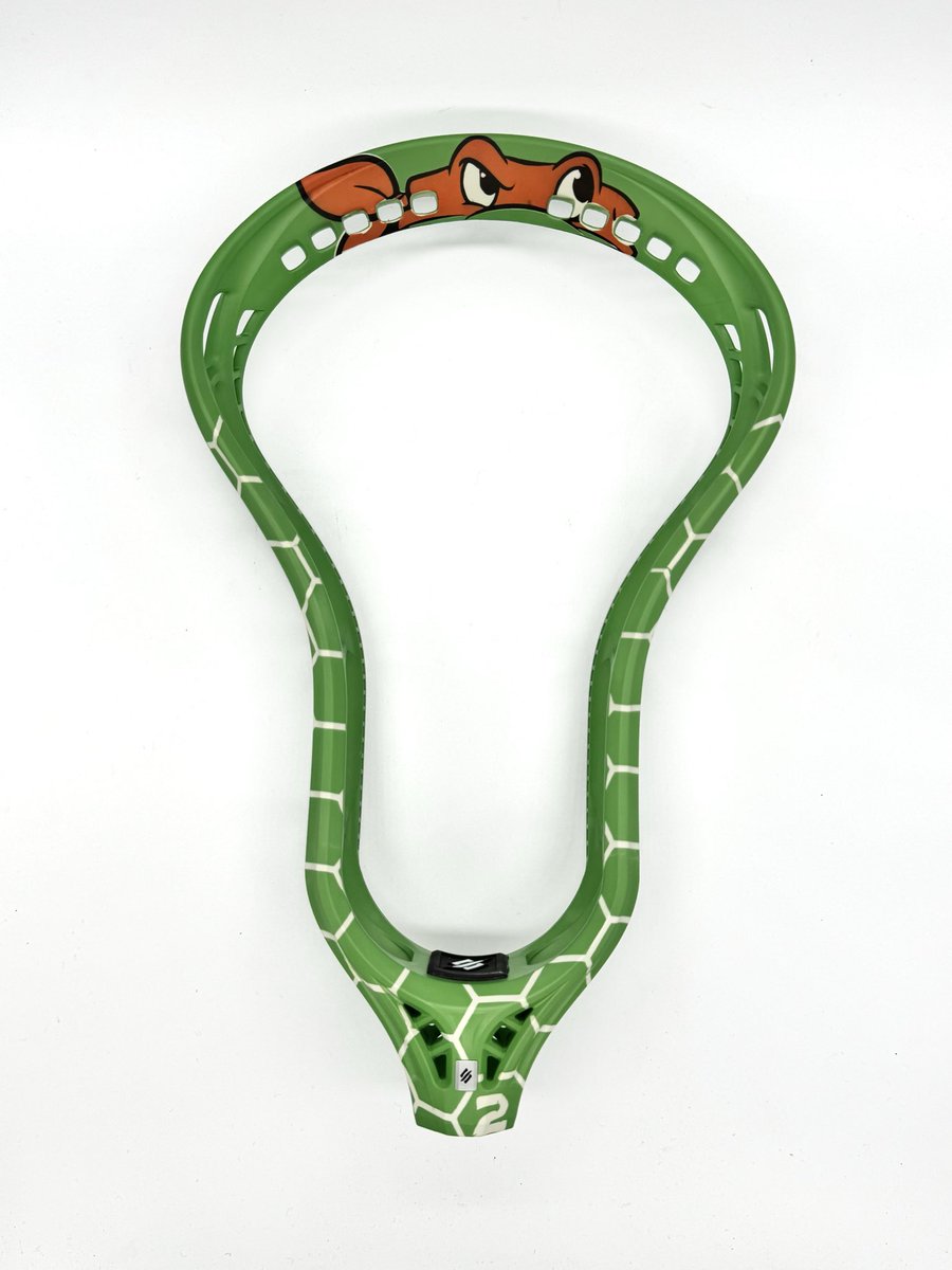 SCDLax's tweet image. I always love doing a @rsgarnz50 replica TMNT head! This time we put Mikey on a @StringKing Mark 3V!