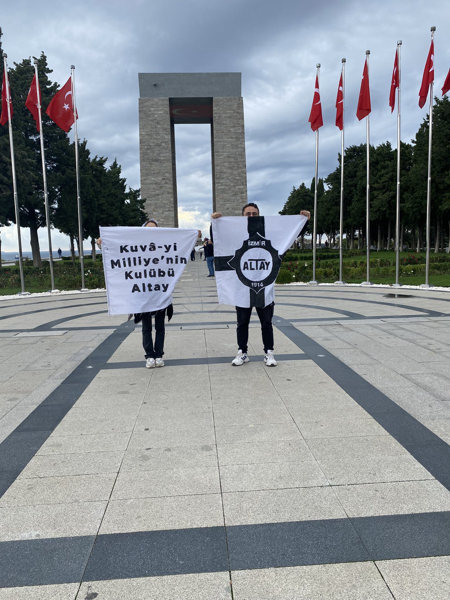 Efendiler! Yarın cumhuriyeti ilan edeceğiz! 

#29ekimcumhuriyetbayramı