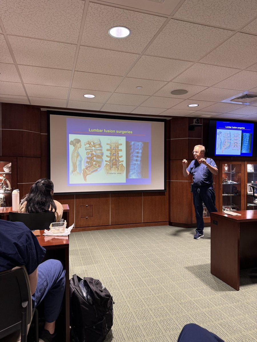 Brain and Blade Session 7: ACDF, Posterior Lumbar Fusions and AR-Guided Pedicle Screws! Students had the opportunity to learn about key tenets of spine surgery and learned how to place pedicle screws!!

<a href="/PittNeurosurg/">Pitt Neurosurgery</a> <a href="/NitinAgarwalMD/">Nitin Agarwal, M.D.</a> <a href="/dtfernandesc/">David T. Fernandes Cabral</a> 

<a href="/PittHealthSci/">Pitt Health Sciences</a> <a href="/PittTweet/">University of Pittsburgh</a>