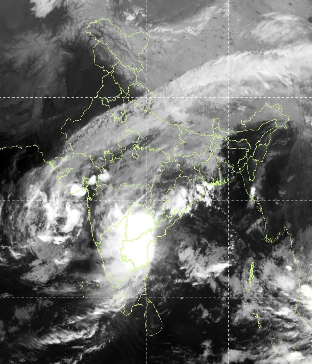 Two cyclonic circulation systems active.. One in the bay of Bengal and another in the Arabian sea.. Many parts of MH especially Marathwada and Vidarbha may get heavy rains..Mumbai may be mostly spared this time!