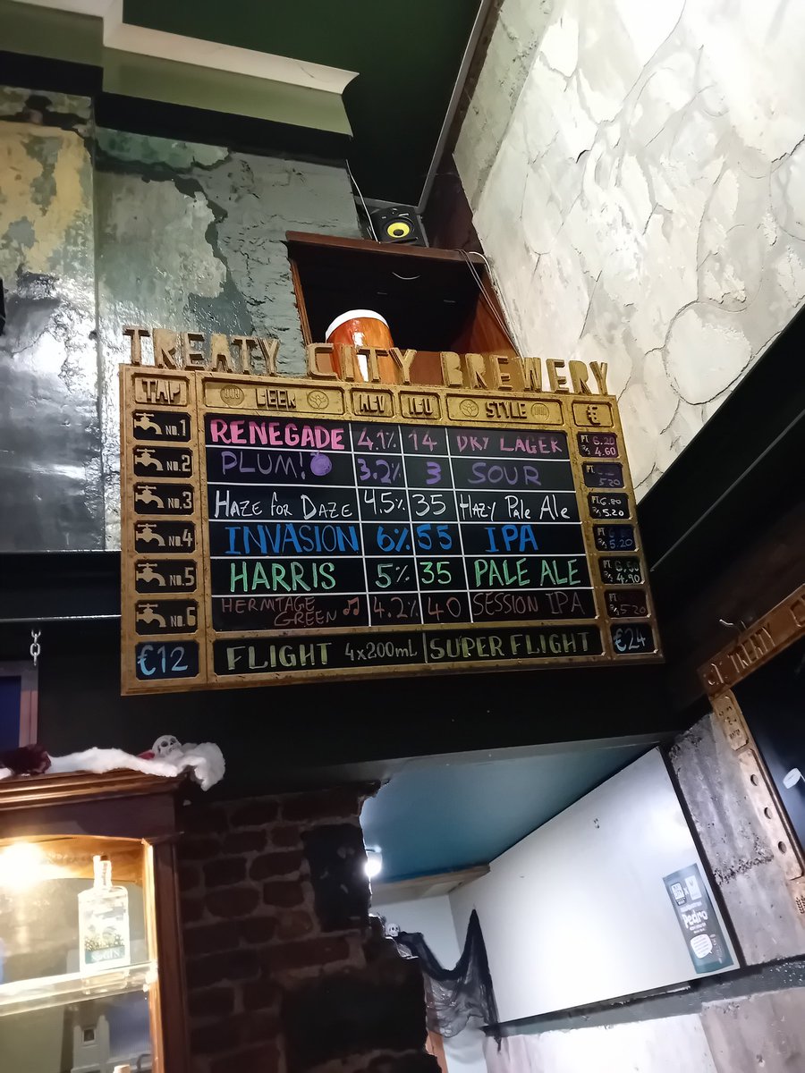 The Travelling Barman tweet media