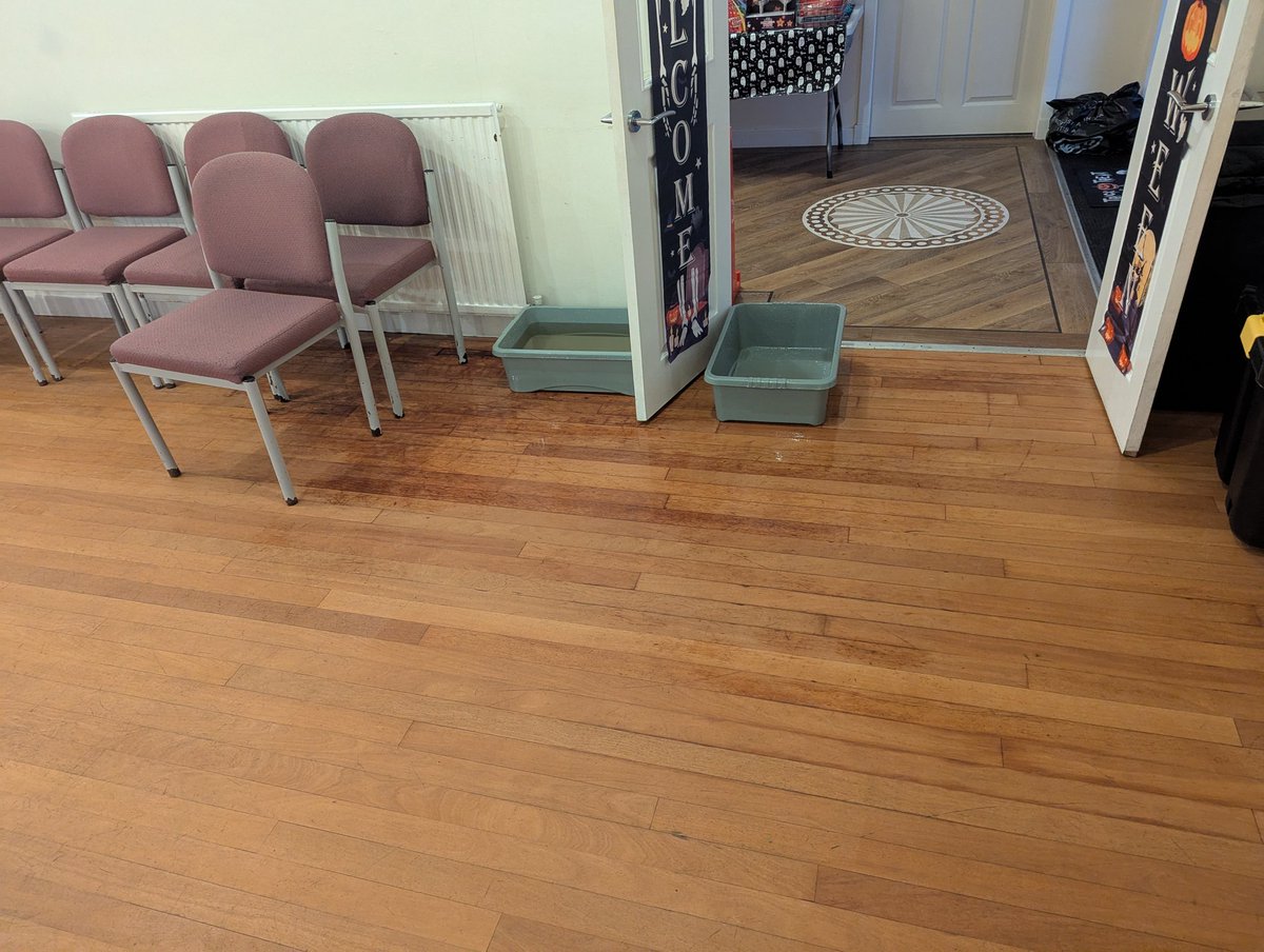 ❗Please be mindful when coming into the hall. I'm obviously too late to cancel class tonight &amp; I really dont want to cancel when it's a Halloween Party tonight.  I'm at the end of my tether with all of this and back and forth with the landlord. The stress is making me ill.