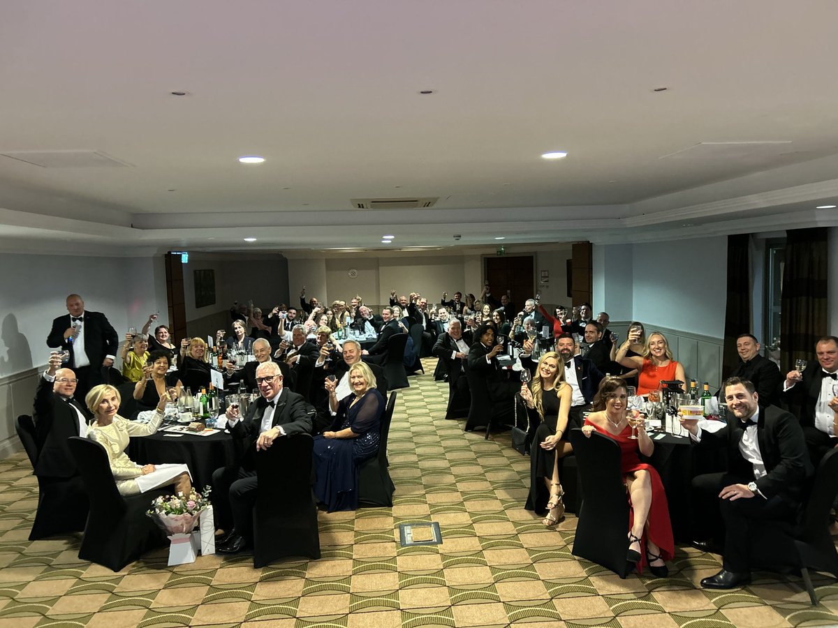 What an amazing ladies festival for the Lodge in beautiful #Cambridge last weekend staying at <a href="/CambridgeBelfry/">Cambridge Belfry</a> great time had by all and over £1.5K raised for good causes!! #Masonic #freemasonry <a href="/likemindedfree1/">likemindedfreemason</a> as President with his good lady! <a href="/UGLE_GrandLodge/">United Grand Lodge of England</a>