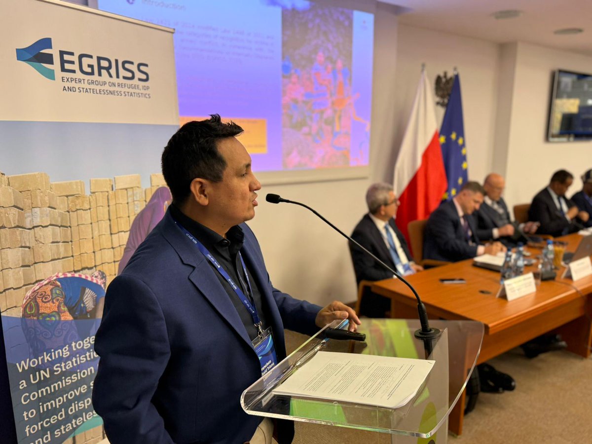 YTrianac's tweet photo. Como director de registro y gestión de la información de la uariv, realizando ponencia ante el grupo de expertos sobre estadísticas de refugiados, desplazados internos y apátridas, hablando sobre los nuevos alcances de la ley 2421 de 2024 https://t.co/iUKnbzSq1U