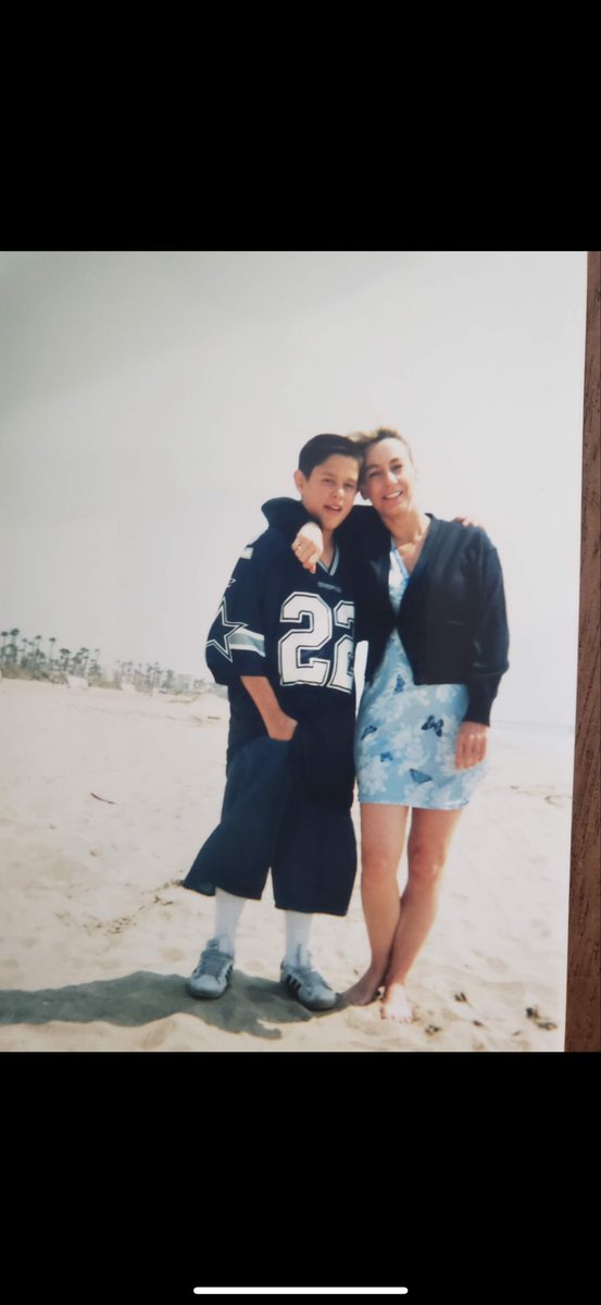 HerNameWasKelly's tweet photo. She saw a future in me when nobody else did. https://t.co/eO86uESnZV