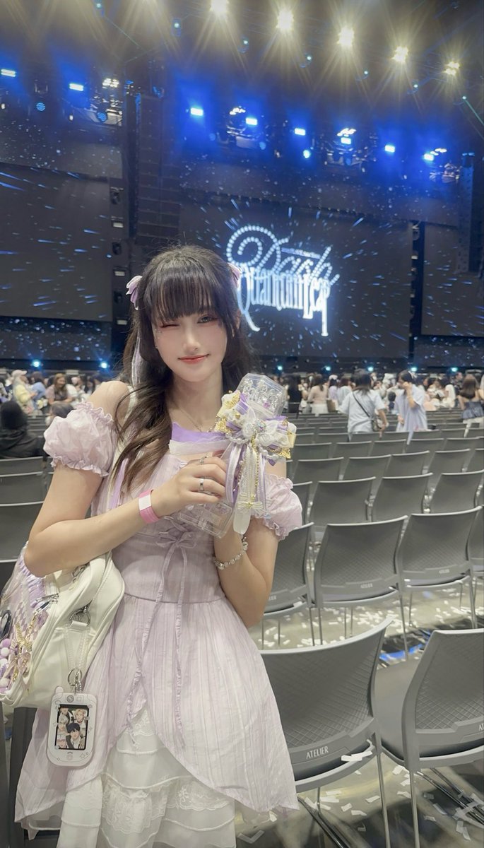 แหะ💜✨~

#PLAVEBKK2025
#DASH_Quantum_Leap_in_Bangkok