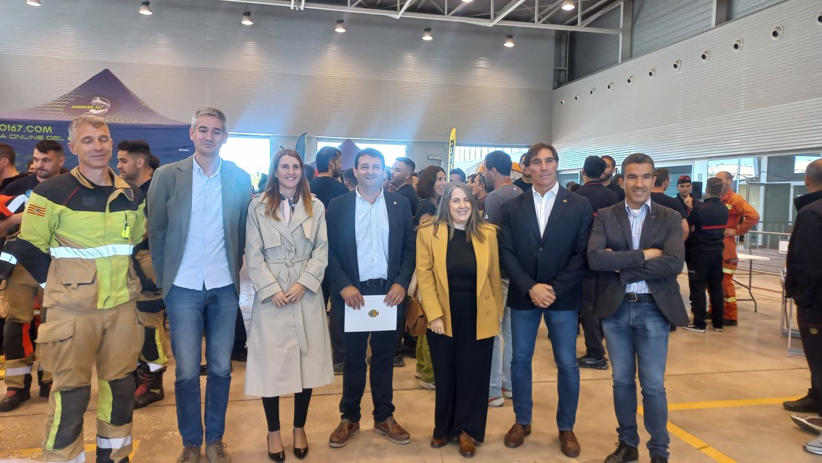 🚒 La Academia Aragonesa de #Bomberos colabora con las 7º jornadas 'Rescue Training' de <a href="/APRATSPAIN1/">APRAT ESPAÑA</a>, que se celebran en <a href="/technoparkmotor/">Made in TechnoPark</a> (#Alcañiz) los días 28, 29 y 30 de octubre, y que reúnen a más de 200 profesionales de distintos servicios de bomberos de toda España.

El