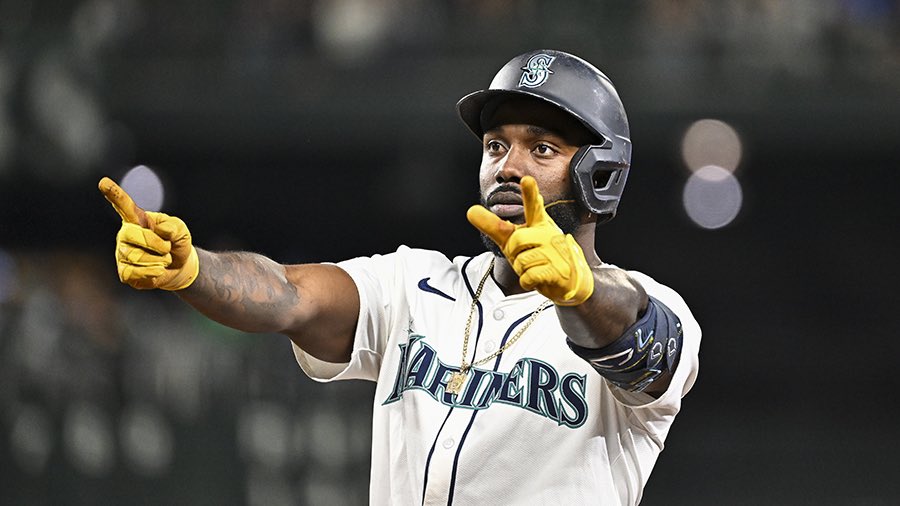 🚨 RECORD DE JONRONES

Solo hay un jugador que tiene más HR's que SHOHEI OHTANI 🇯🇵 en #Postemporada.

🔥 Se llama: RANDY AROZARENA 🇲🇽

✅️ RANDY conectó 🔟 HR's en la #Postseason del 2020 con #Rays.

👉 OHTANI 🇯🇵 llegó a 8 HR's en la #Postseason 2025.