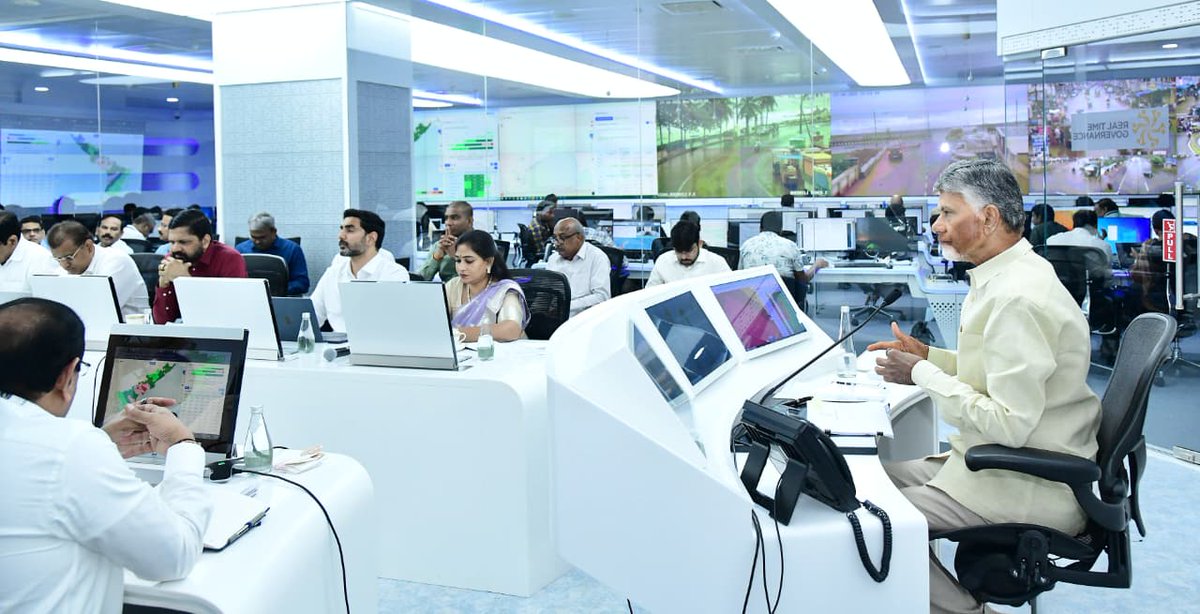 TeluguBulletin's tweet photo. ఇవాళ రాత్రికి ఏపీ సచివాలయంలోనే సీఎం చంద్రబాబు - తుఫాన్ సహాయక చర్యలు పర్యవేక్షిస్తున్న చంద్రబాబు - మొంథా తుఫాన్‍పై మంత్రులు, కలెక్టర్లు, ఎస్పీలకు సీఎం సూచనలు - ప్రాణనష్టం లేకుండా, ఆస్తి నష్టం తగ్గేలా చర్యలు తీసుకోవాలన్న సీఎం

@JaiTDP 
@ncbn 
@naralokesh
#CycloneMotha #NaraLokesh #AndhraPradesh #ChandrababuNaidu #CyclonePreparedness #DisasterManagement #RTGS #AnithaMinister #TDPGovernment #APNews #AndhraCyclone #MothaCycloneUpdate #APReliefOperations #LokeshPressMeet #CycloneAlert #TeluguNews