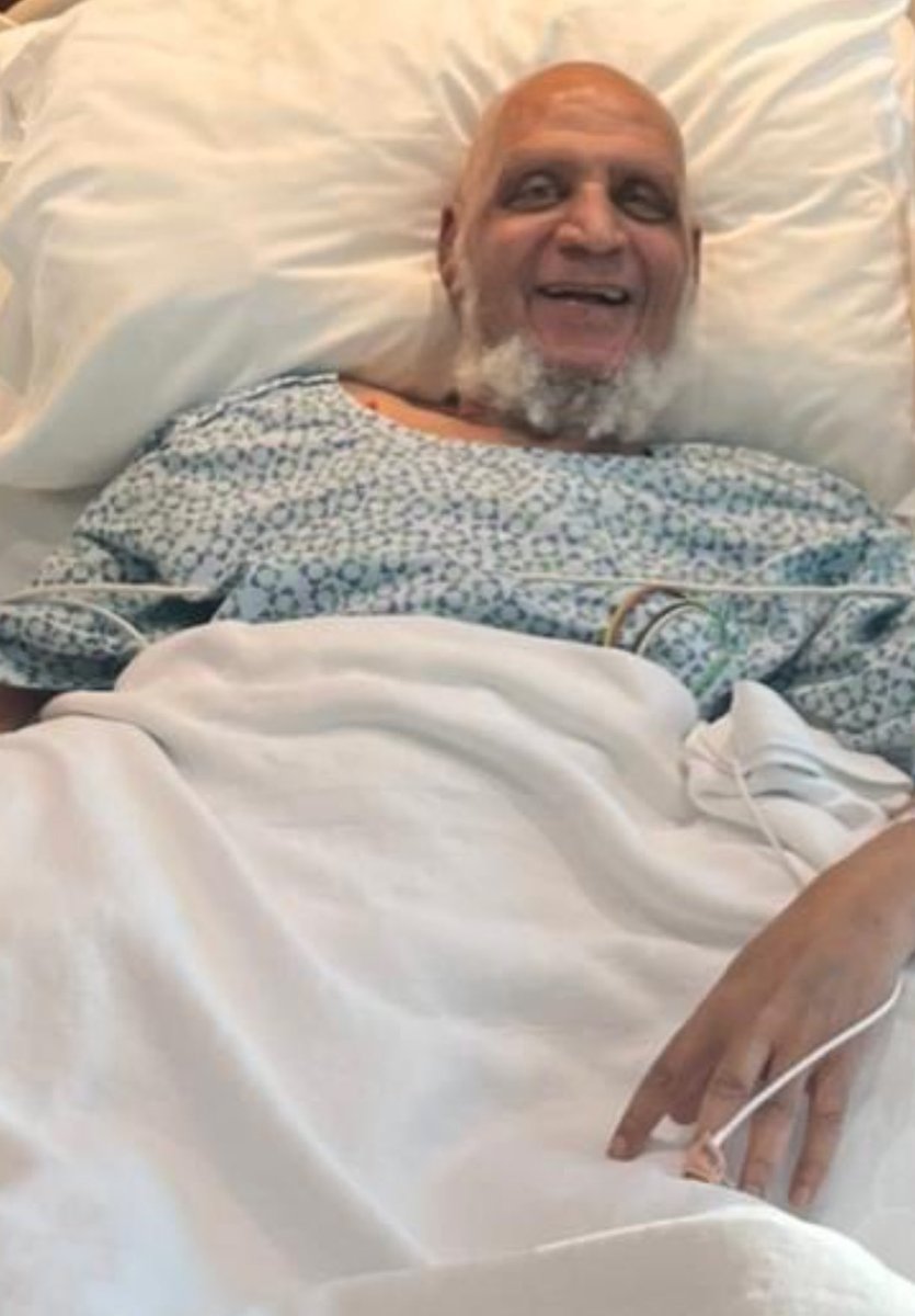 أخي الكبير الذي لا يتكرر:
"أبا فيصل"..
الإنسان..المواطن..اللاعب:
"فتحي كميل مطر مرزوق" يطلبكم الدعاء لهُ ولكُلَّ عليل يفترش المرض بالشفاء العاجل.