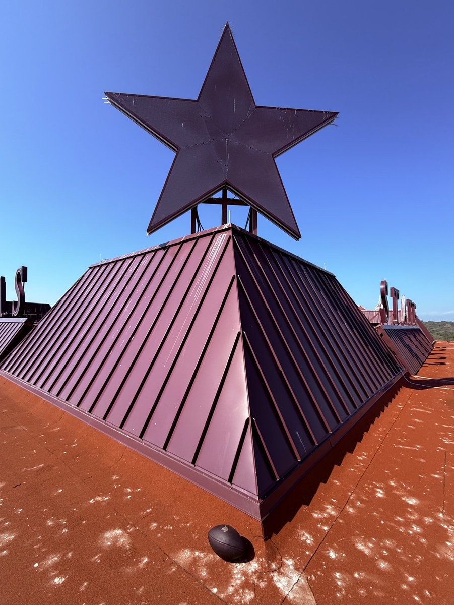 kdamp's tweet image. Ok, during my lunch break, I added one more thing to my calendar to help us get back on track tonight. According to @thefsix⬇️, we have to break The Curse of the River Coach by floating a football down the San Marcos River, and then laying it beneath the Victory Star. 
✔️🐾🌊🏈⭐️