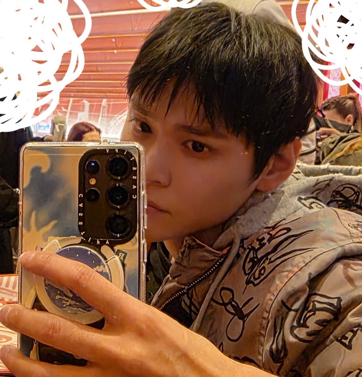 jᢉ𐭩 tweet media