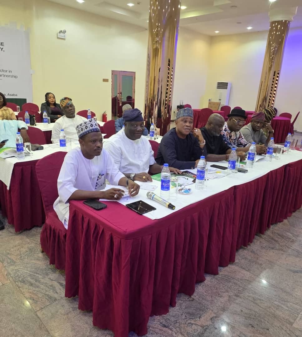 #Legislativework

DAY 2: A 4-day retreat organized by the <a href="/HouseNGR/">Nigeria House of Representatives</a> Committee on Industry, facilitated by the APRC aimed at strengthening Nigeria’s automotive sector through improved collaboration between the executive and legislative arms of government.