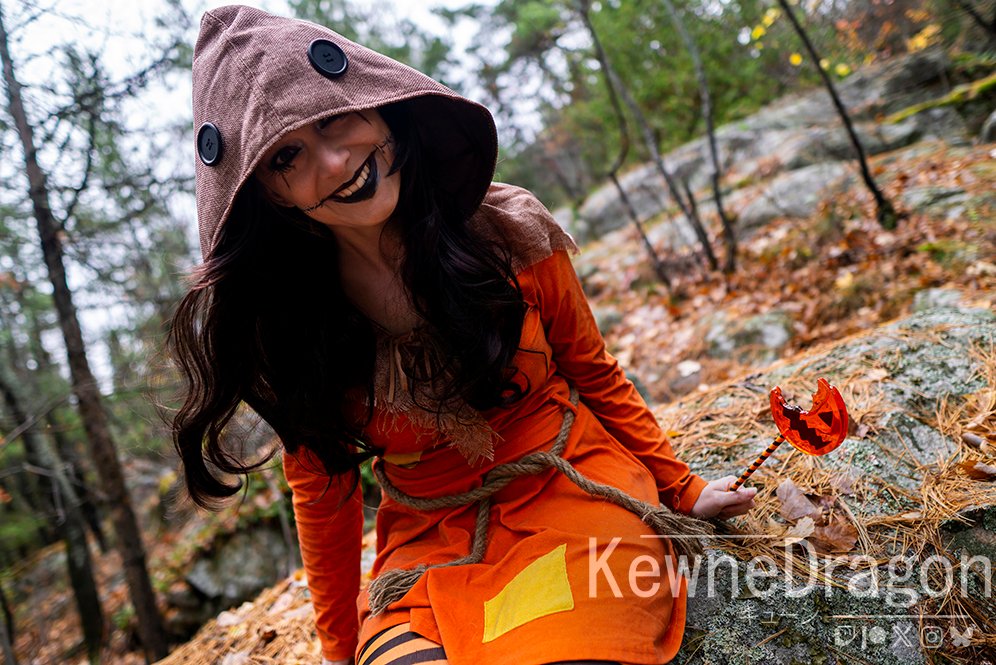 kewnedragon's tweet photo. Always wear a costume

Always pass out treats to trick-or-treaters

Always check your candy

Always respect the dead

NEVER take down your decorations before November 1st

NEVER hurt the innocent

His Night His Rules
Sam is always watching...🎃
#TrickrTreat #Sam #Samhain #Cosplay https://t.co/WW60T4pUHQ
