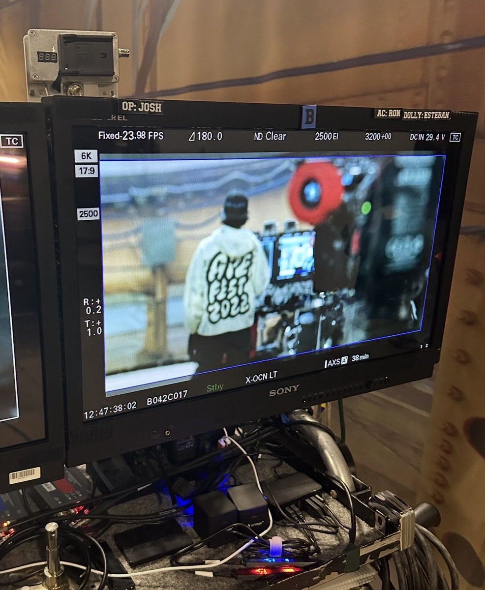 Late GM Hoppers!

Day one recovery from Apefest. It burns good… loved all the people I connected with! I’ve been working in somthing 🤌🏼