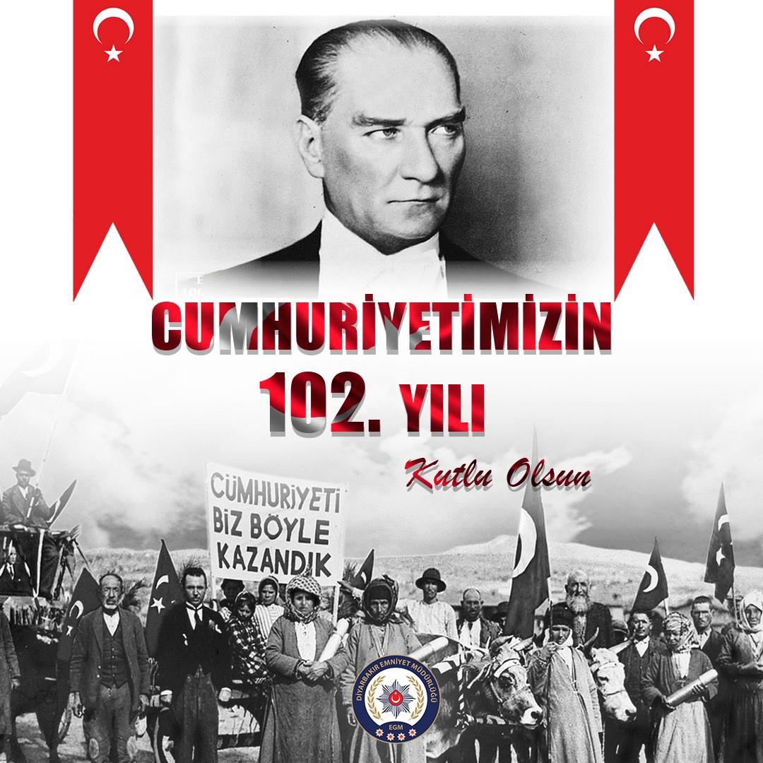 “Cumhuriyet; hürriyetin, eşitliğin ve adaletin teminatıdır.”

Cumhuriyetimizin 102. yılında, başta Gazi Mustafa Kemal Atatürk olmak üzere tüm kahramanlarımızı saygı, rahmet ve minnetle anıyoruz.

#CumhuriyetBayramı #29Ekim #Cumhuriyet102Yaşında