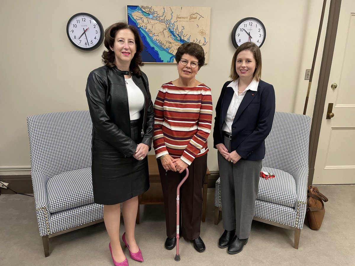 Thank you MP <a href="/KronisTamara/">Tamara Kronis 🇨🇦</a> for taking the time to meet with <a href="/MSCanOfficial/">MS Canada</a> during our Day on the Hill event. Thank you for listening and your dedication to the MS community. #TakeActionForMS