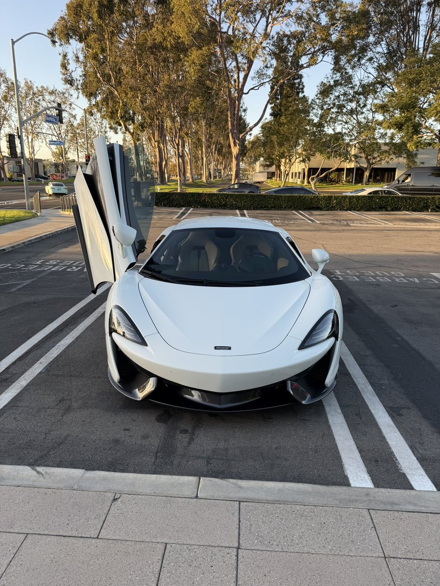 Nitro_Trades's tweet photo. Went in and viewed my dream car

Agreed on a deal to pick it up the next day 

Turns out not a single company will insure me because im too young

Struggles of being young &amp; rich https://t.co/3lmmtZ62PX