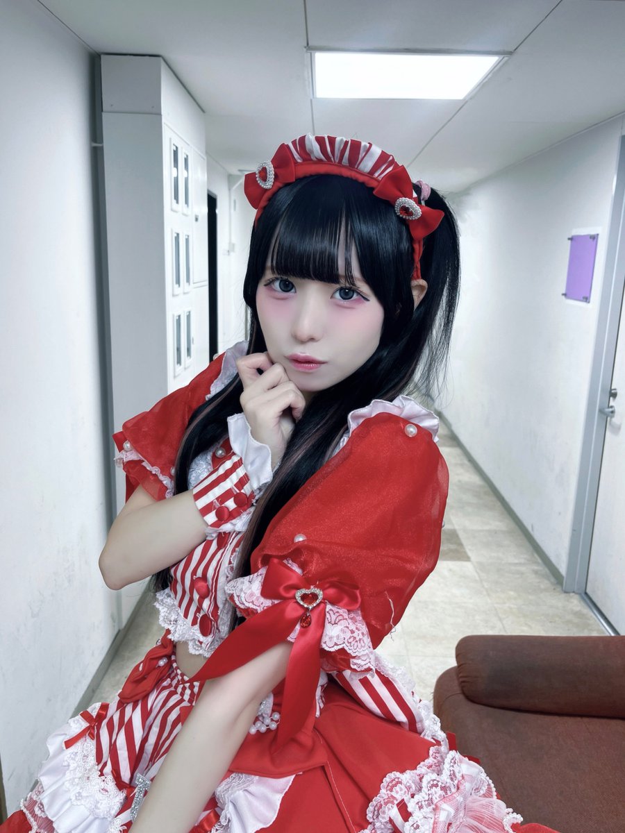 ご主人様お嬢様､何をご要望ですか？♥