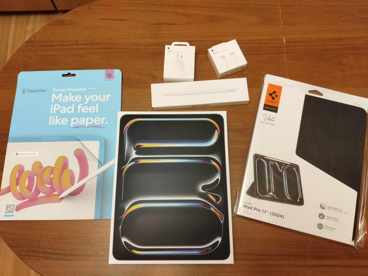 #Apple #ipad 

I just picked up my new tablet !  

 Tablet APPLE iPad Pro 13" 8gen. 2025 

😍✨