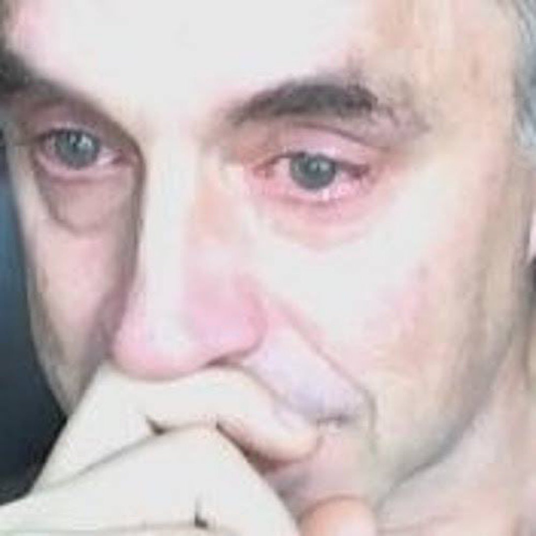 VC associates when they see that one AI Researcher that they have been nurturing for 2 quarters is lunching with another VC.