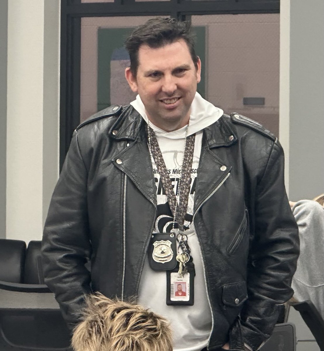 MichaelCrow03's tweet image. Mr. (Detective) Tucker, Boston accent included, guides his students through the Boston Massacre crime scene. Students studied the scene, interviewed AI versions of real witnesses, and explored different perspectives. ⁦@CTMSWolfWay⁩ ⁦@GCISD⁩ #WeAreGCISD