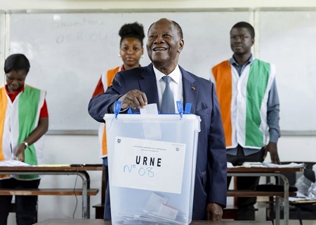 Présidentielle en Côte d’Ivoire: Alassane Ouattara, déclaré vainqueur de la présidentielle avec 89,77 % des voix
africa24monde.com/actualite/view…