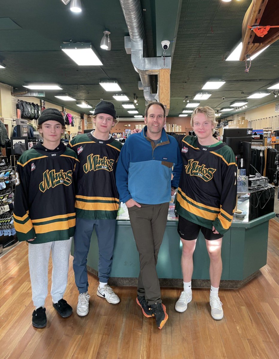 "Fueling the Future of Mintos Hockey! 🏒 A huge thank you to pa_freshairexperience one of our amazing sponsors supporting the Prince Albert Mintos hockey team. 🙌 Together, we are making a difference on and off the ice. #MintosHockey #TeamSpirit #CommunitySupport"