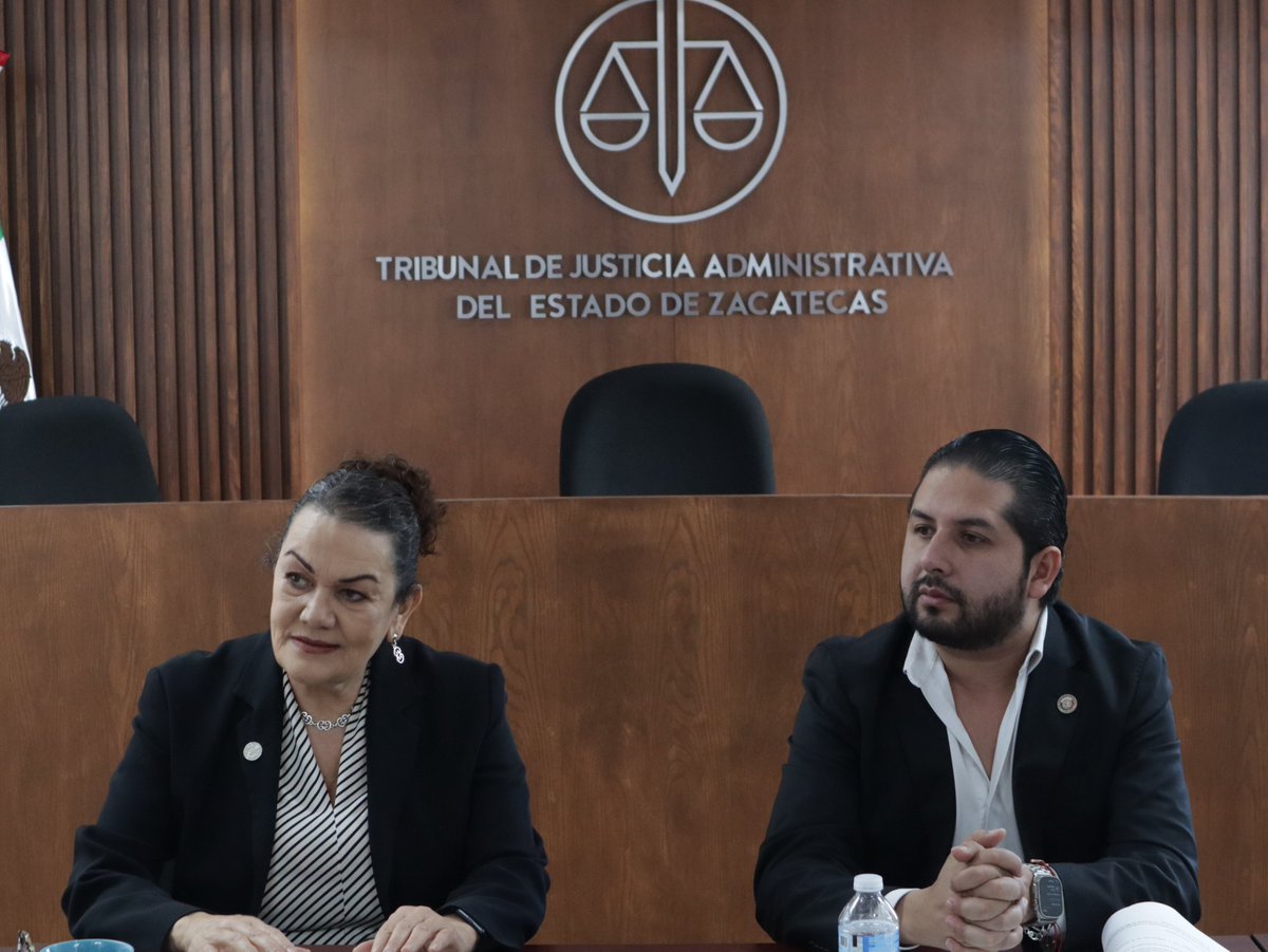 El Pleno del Tribunal de Justicia Administrativa del Estado de Zacatecas sostuvieron una reunión de trabajo con el Dip. Martín Álvarez Casio, Presidente de la Comisión de Justicia de la LXV Legislatura del Estado de Zacatecas, y el Lic. Carlos de Ávila Barrios, Secretario Técnico
