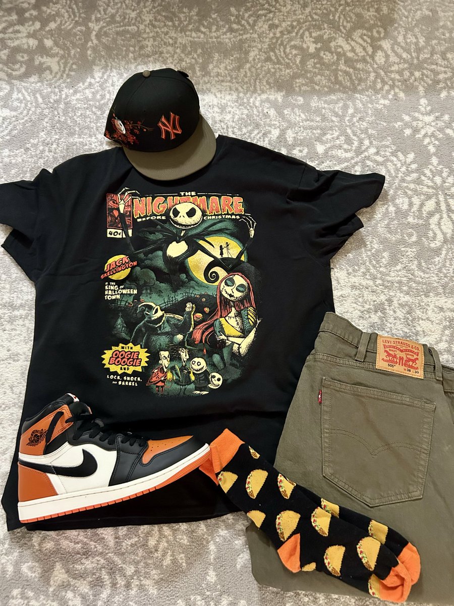 Cmd_Guap1's tweet image. All about Halloween! Those Voodoos would be an amazing addition to my #SpookySZN fits

#OffTheBlocks #HalloweenHeat