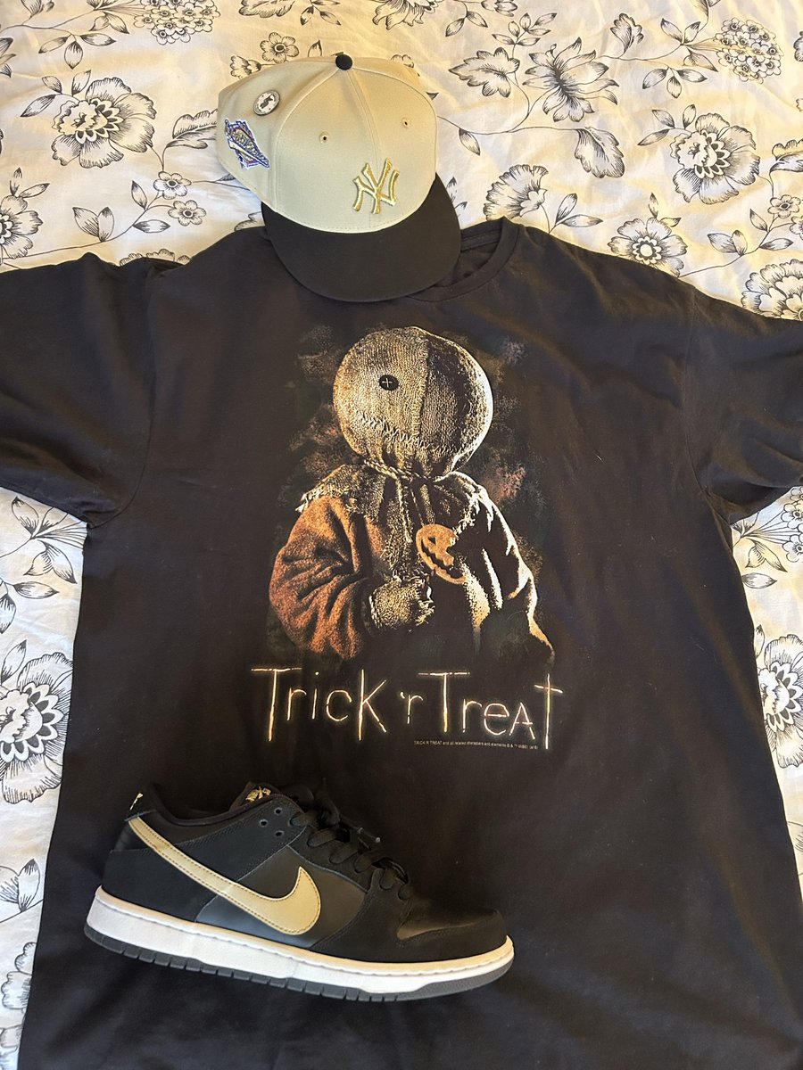 Cmd_Guap1's tweet image. All about Halloween! Those Voodoos would be an amazing addition to my #SpookySZN fits

#OffTheBlocks #HalloweenHeat