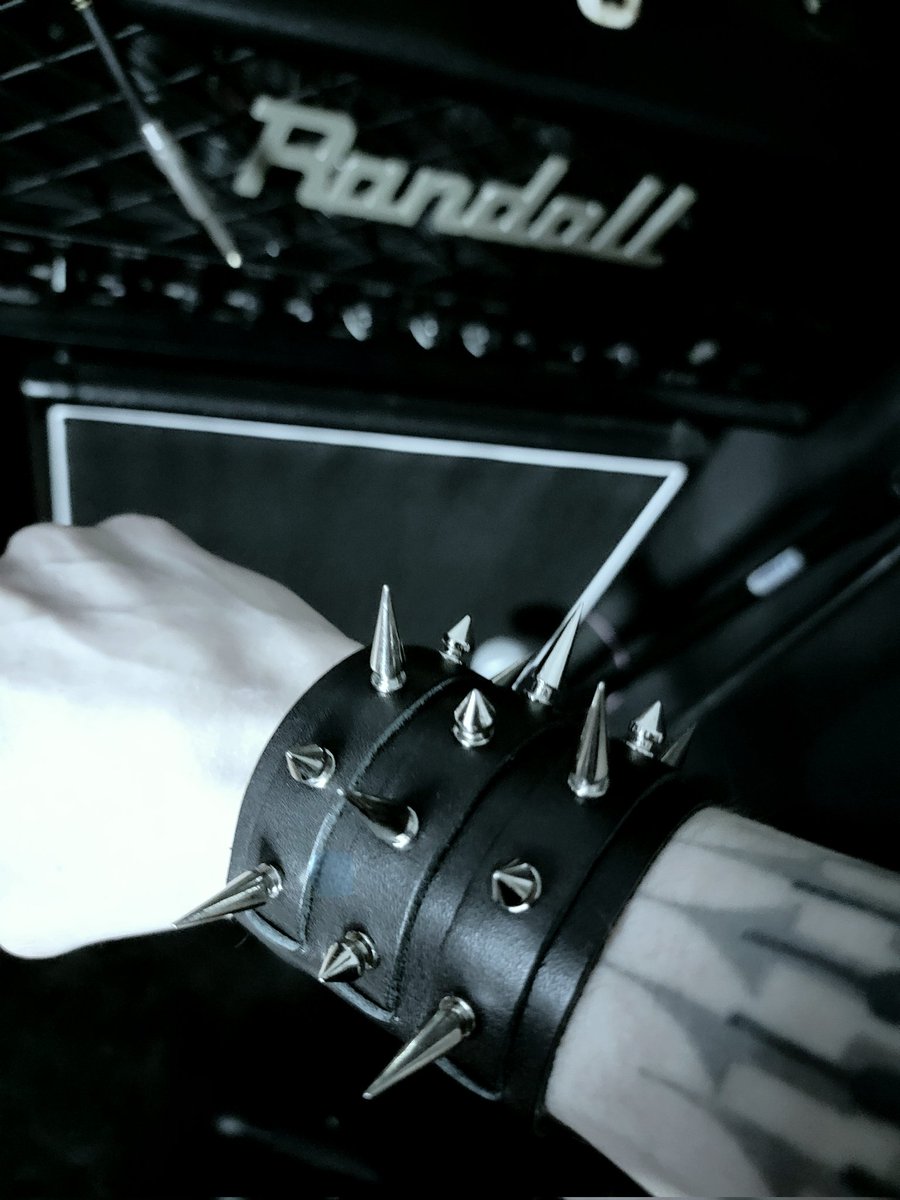 Tombthread666's tweet image. New product - Forged in the shadowed crypts of Tombthread, the Infernal Restraint bracers embody the spirit of black metal, uncompromising, defiant, and eternal.
Each piece is adorned with three heavy rows of steel spikes and dual buckle closures.
