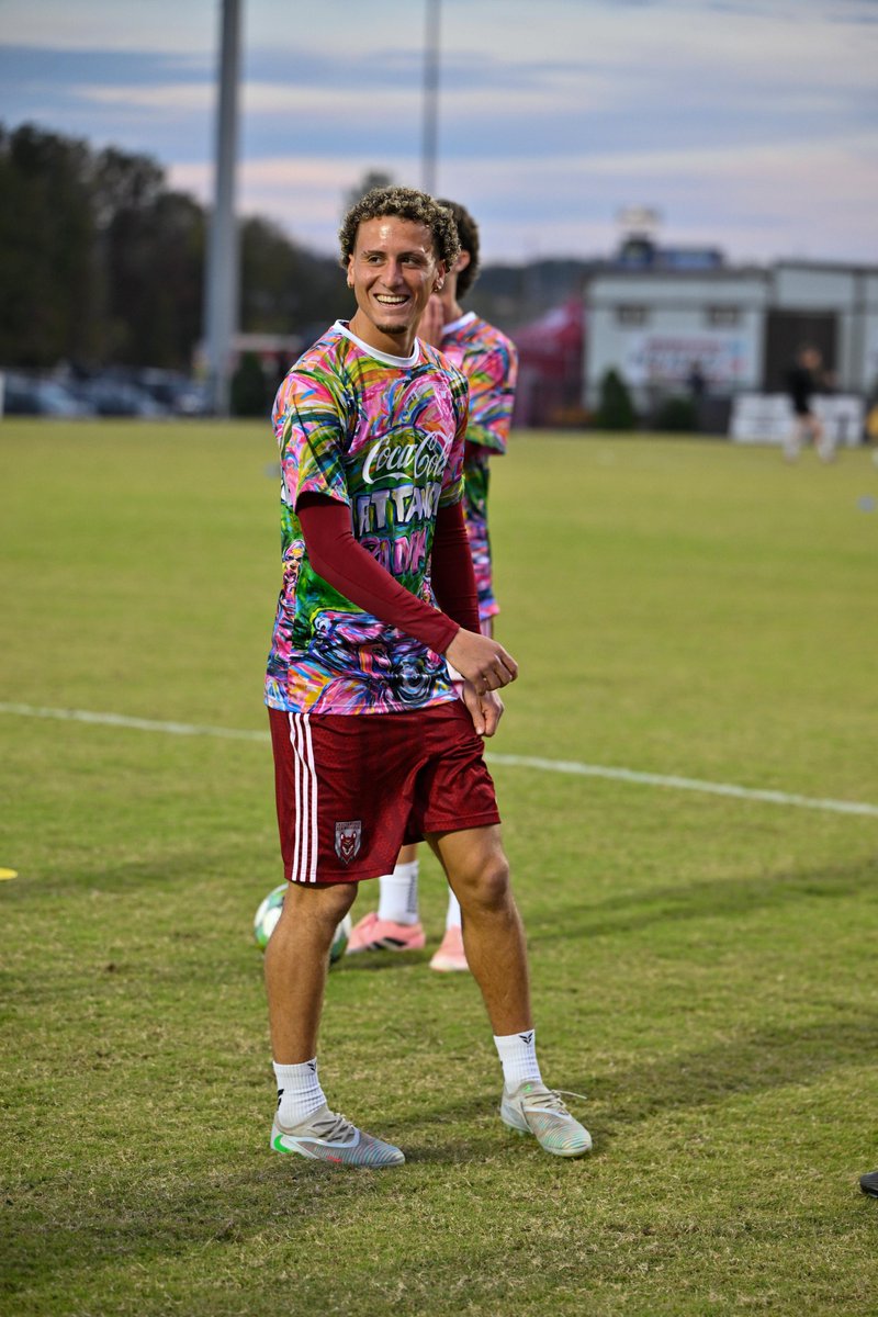 ChattRedWolves's tweet image. You look good, you play good. 🤷‍♂️

#DaleLobos🔴🐺