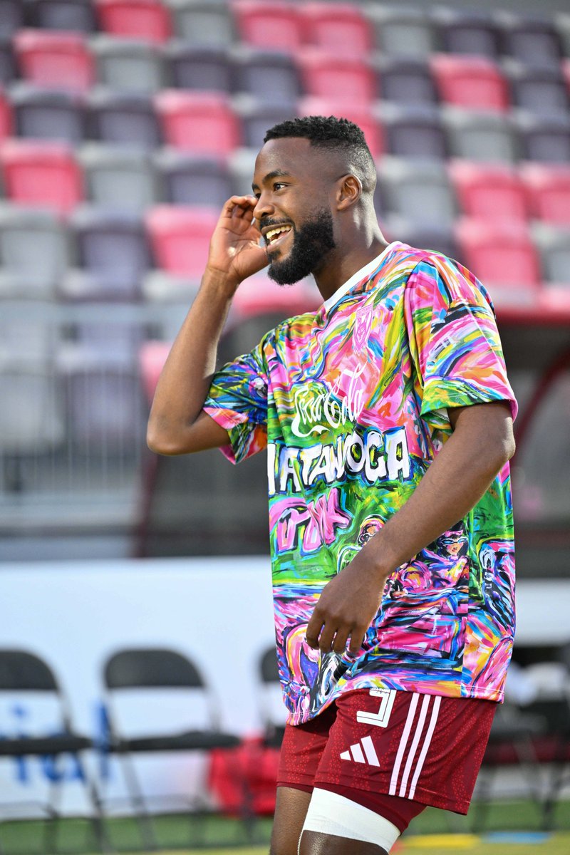 ChattRedWolves's tweet image. You look good, you play good. 🤷‍♂️

#DaleLobos🔴🐺