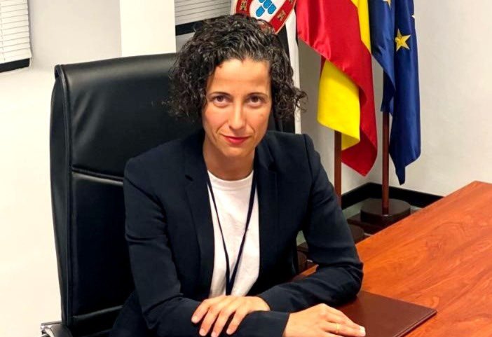 tu_abandono's tweet photo. 🔴🔴 #Ultimahora | Nuevamente nos toca DENUNCIAR las “Políticas Stalinistas” de @IIPPGob e @interiorgob que tratan de perseguir y sancionar a los representantes de TAMPM, esta vez en el C.P de Ceuta

⚖️ Se abren expedientes disciplinarios de parte y sin garantías en donde la Inspección Penitenciaria no actúa por criterios objetivos, sino por venganza y a demanda de equipos directivos incompetentes.

👉🏼 Hoy han sancionado injustamente con 2 meses de suspensión de empleo y sueldo a nuestro querido compañero José Luis. Un delegado y gran compañero, uno más de los que levantan la voz por la plantilla.

👉🏼 En este Centro Penitenciario la situación es ya insostenible:
📌 Canalizaciones de ⚡️ alta tensión junto a tomas de agua.
📌 Equipos esenciales para la seguridad del centro 🔥 ardiendo.
📌 Funcionarios amedrentados y gravemente faltados al respeto.
…y un largo etcétera que retrata el caos carcelario de Fuerte Mendizabal....

👉 Mientras tanto, la Dirección del C.P de Ceuta es un auténtico desastre y aún continúa “intacta”. En lugar de centrarse en mejorar la pesima gestión, se dedican a ajustar cuentas, cobrándose deudas pendientes con delegados sindicales.

👉🏼 Ni la directora ni el subdirector de seguridad asumen responsabilidades.

➡️ DESDE TAMPM EXIGIMOS que SEAN CESADOS DE MANERA INMEDIATA por incompetentes.

🗣️ En RESUMEN, en el C.P de Ceuta se protege a quienes generan caos y desorden, y se arremete contra quienes lo denunciamos.

 #TAMPM 🏴