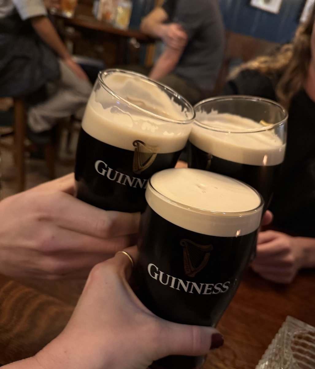 Karen Wilson tweet media