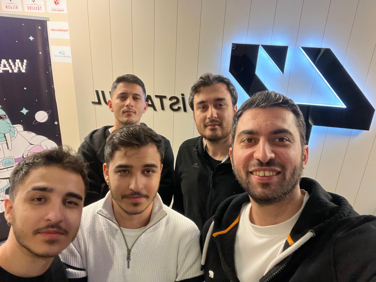 EgeCrypto's tweet image. What an incredible experience at the Sui Türkiye Hackathon!
Proud of our @OverBlock_ team for building, learning, and connecting with amazing people in the ecosystem. 💪
