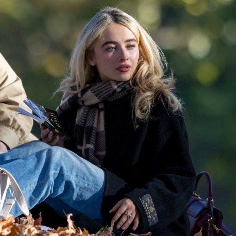 emailsavenue's tweet image. miss pretty face