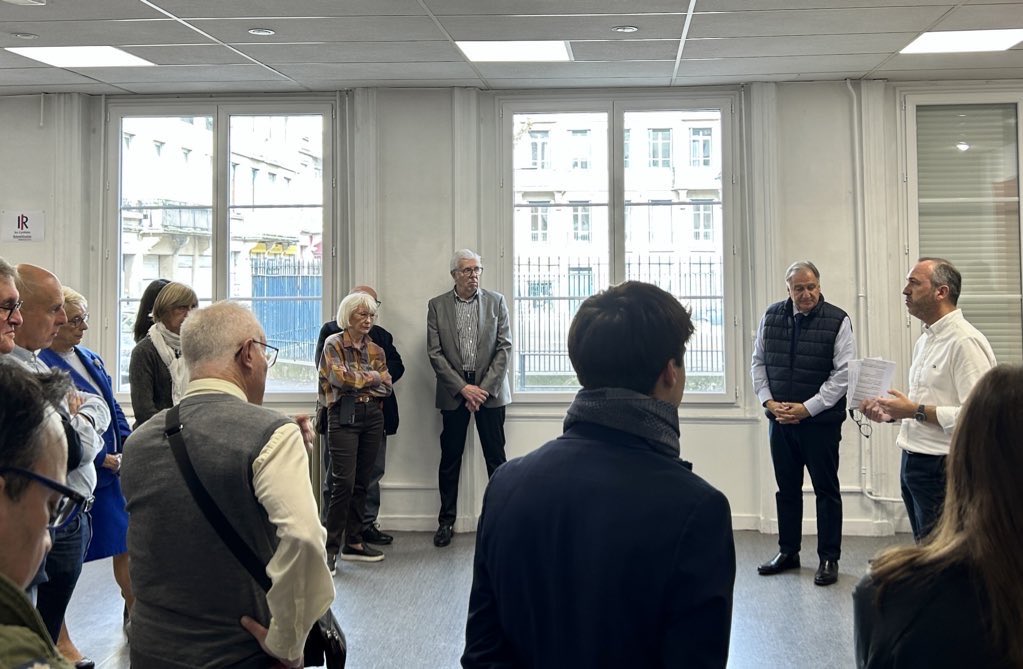 lrepublicains42's tweet photo. L’occasion pour nos deux Candidats d’énoncer auprès de nos adhérents @lrepublicains42 et @jeuneslr42, leur feuille de route pour le #stéphanois et le #mounards. 

Ils pourront compter sur leur famille politique @lesRepublicains, pour les futures conquêtes à venir ! #LR42 💪 [2/2] https://t.co/rGXYM4vWDo
