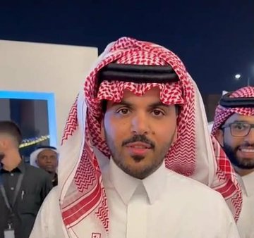 بختار عدة اشخاص يفوزون معي 
      هدية "30 " الف ريال 
         موعدنا بعد الساعه 12 
رتويت للتغريدة + لايك❤️ + تعليق بنقطه 👌 
#النصر_الاتحاد #بث_مباشر