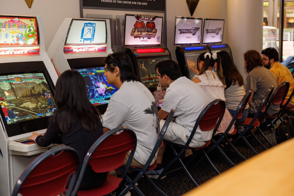 MasonPatriots's tweet image. From IVth Night to GAMEmason, Once Upon a Scream, and so much more — this is what it means to be part of the Mason Nation. ✨

Here’s to an amazing first half of the semester — and even more to come! 🎉 

#MasonNation  #StudentInvolvement