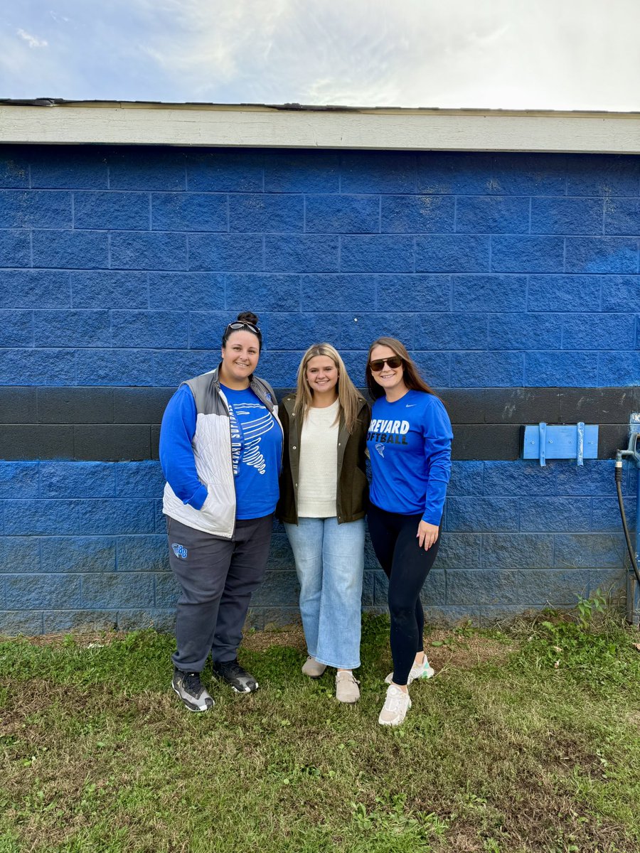 Thank you to Coach Bre, Coach Taylor and Coach Emily for spending the day showing me around and discussing all the great things Brevard College has to offer!! Super impressed with the school, softball program and facilities!! I look forward to being back on campus soon!! 
Also,