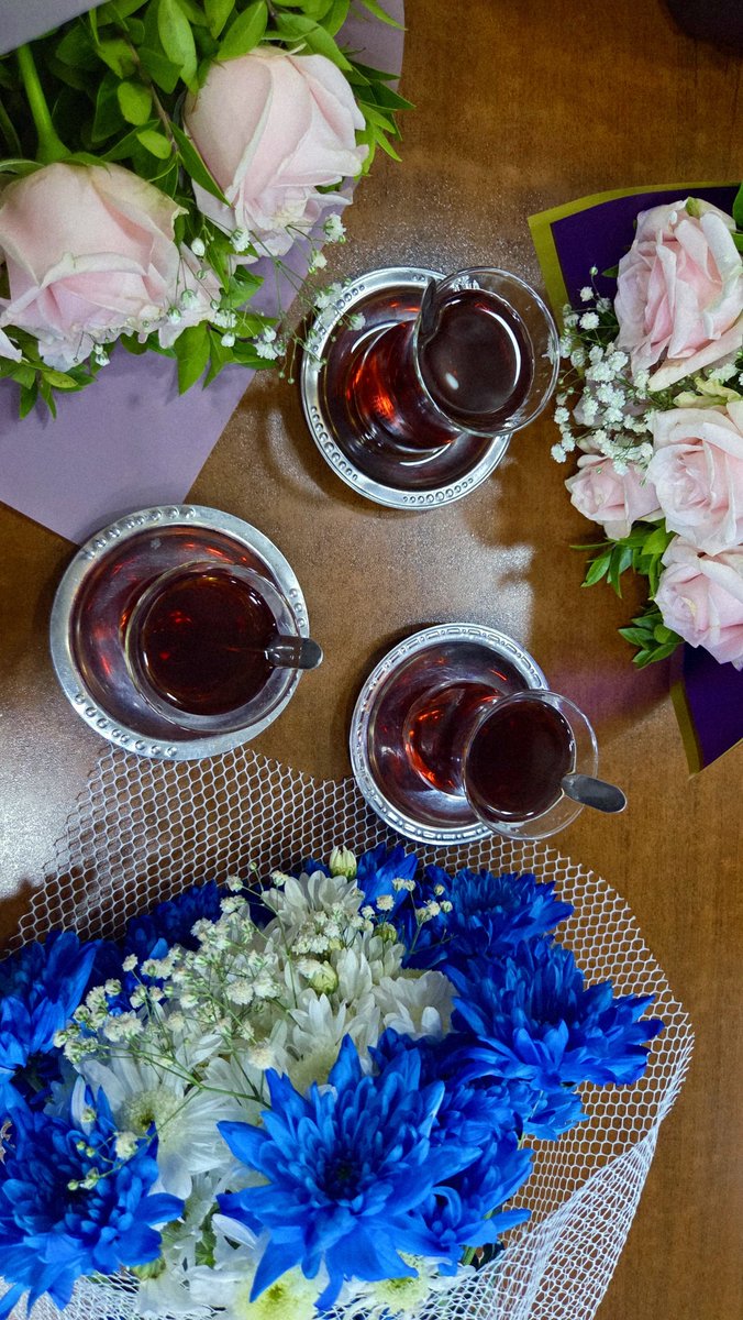 Mehtap_yldrm_'s tweet image. Biz çicek seven kızlarız